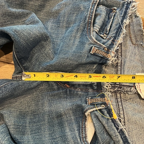 Levis low rise flare jeans - Picture 5 of 6
